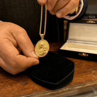 medalion-ada-gif-3.gif